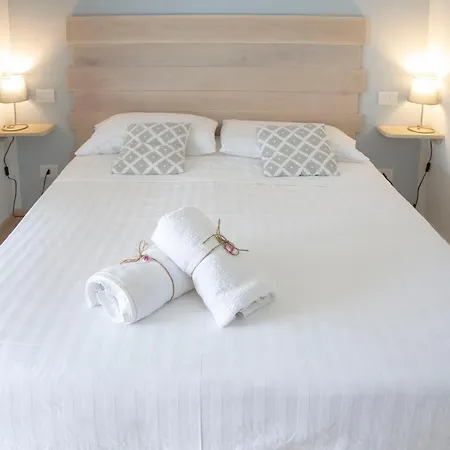 A Casa Di Lu B&B 캄포넬엘바